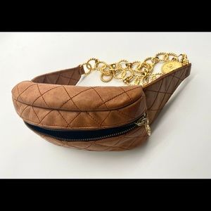 COPY - ChanelVintage Fannypack
